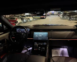 Benzin L Motor von Land Rover Range Rover Sport 2025 zur Miete in Tiflis.