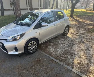 Autovermietung Toyota Yaris Nr.15235 Automatisch in Budva, ausgestattet mit einem 1,5L Motor ➤ Von Filip in Montenegro.