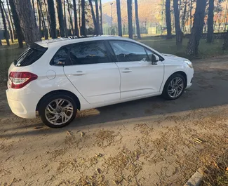 Diesel 1,6L Motor von Citroen C4 2017 zur Miete in Budva.
