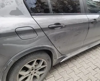 Autovermietung Fiat Egea Cross Nr.15186 Automatisch in Istanbul, ausgestattet mit einem 1,6L Motor ➤ Von Tankut Barış in der Türkei.