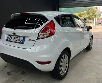 Ford Fiesta 2016 zur Miete verfügbar am Flughafen von Tirana, mit Kilometerbegrenzung unbegrenzte.