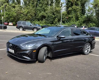 Mietwagen Hyundai Sonata 2020 in Georgien, mit Benzin-Kraftstoff und 201 PS ➤ Ab 120 GEL pro Tag.