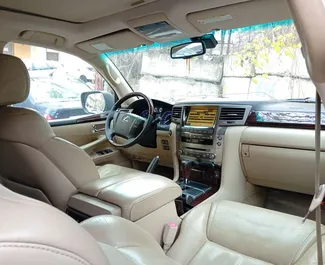 Mietwagen Lexus LX570 2014 in Aserbaidschan, mit Benzin-Kraftstoff und 383 PS ➤ Ab 128 AZN pro Tag.