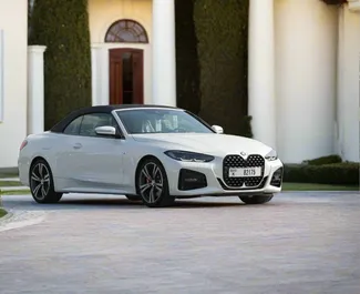 Vermietung BMW 430i Cabrio. Premium, Luxus, Cabrio Fahrzeug zur Miete in VAE ✓ Kaution Einzahlung von 2000 AED ✓ Versicherungsoptionen KFZ-HV.