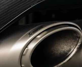 Benzin 4,0L Motor von Lamborghini Urus 2025 zur Miete in Dubai.