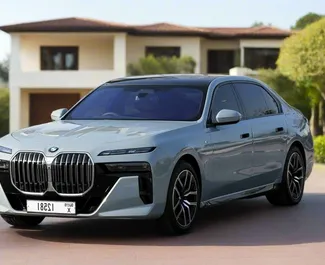 Autovermietung BMW 735i Nr.15325 Automatisch in Dubai, ausgestattet mit einem L Motor ➤ Von Abbas in VAE.