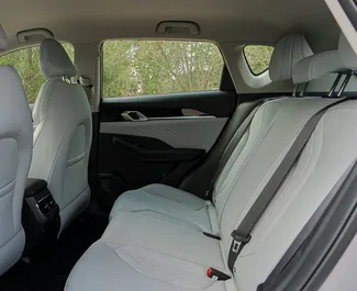 Geely Coolray 2026 zur Miete verfügbar in Dubai, mit Kilometerbegrenzung 200 km/Tag.