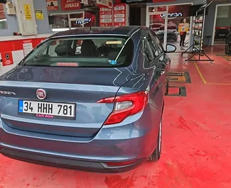 Autovermietung Fiat Egea Nr.15282 Schaltgetriebe am Flughafen Dalaman, ausgestattet mit einem 1,4L Motor ➤ Von Gökhan in der Türkei.