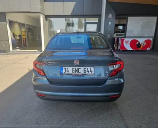 Autovermietung Fiat Egea Nr.15280 Schaltgetriebe am Flughafen Dalaman, ausgestattet mit einem 1,4L Motor ➤ Von Gökhan in der Türkei.