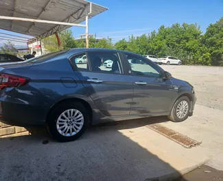 Vermietung Fiat Egea. Wirtschaft, Komfort Fahrzeug zur Miete in der Türkei ✓ Kaution Einzahlung von 200 USD ✓ Versicherungsoptionen KFZ-HV, TKV, VKV Komplett, Diebstahlschutz, Junge.