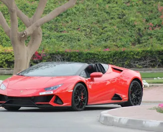 Frontansicht eines Mietwagens Lamborghini Huracan Perfomante Spider in Dubai, VAE ✓ Auto Nr.5998. ✓ Automatisch TM ✓ 0 Bewertungen.