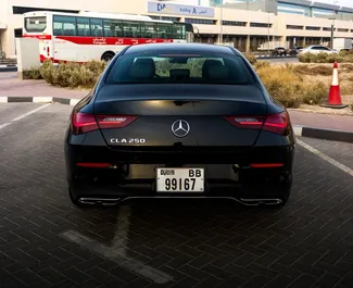 Benzin 2,0L Motor von Mercedes-Benz CLA-Class 2025 zur Miete in Dubai.