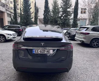 Mietwagen Tesla Model-X 2016 in Georgien, mit Elektrizität-Kraftstoff und 333 PS ➤ Ab 300 GEL pro Tag.