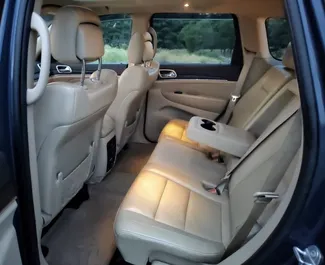 Mietwagen Jeep Grand Cherokee 2020 in Georgien, mit Benzin-Kraftstoff und 280 PS ➤ Ab 165 GEL pro Tag.