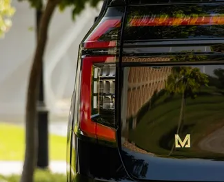 Nissan Patrol 2026 zur Miete verfügbar in Dubai, mit Kilometerbegrenzung 250 km/Tag.