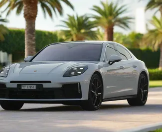 Mietwagen Porsche Panamera 2025 in VAE, mit Benzin-Kraftstoff und  PS ➤ Ab 950 AED pro Tag.