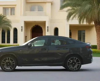 Mietwagen BMW X6 2025 in VAE, mit Benzin-Kraftstoff und  PS ➤ Ab 700 AED pro Tag.