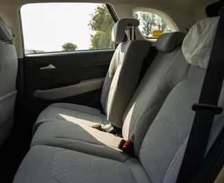 Chevrolet Captiva 2025 mit Antriebssystem Allradantrieb, verfügbar in Dubai.