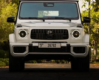 Frontansicht eines Mietwagens Mercedes-Benz G63 AMG in Dubai, VAE ✓ Auto Nr.6164. ✓ Automatisch TM ✓ 0 Bewertungen.