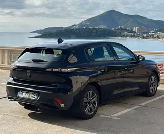 Peugeot 308 2023 zur Miete verfügbar in Rafailovici, mit Kilometerbegrenzung unbegrenzte.