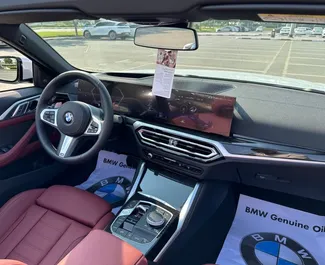 Benzin L Motor von BMW 430i Cabrio 2024 zur Miete in Dubai.