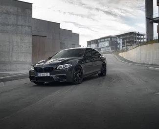 Mieten Sie ein BMW 535 in Tiflis Georgien
