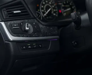 Mieten Sie ein BMW 535 in Tiflis Georgien