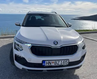 Autovermietung Skoda Kamiq Nr.15453 Automatisch in Herceg-Novi, ausgestattet mit einem 1,0L Motor ➤ Von Evgenii in Montenegro.