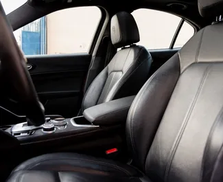 Alfa Romeo Giulia 2022 zur Miete verfügbar in Tiflis, mit Kilometerbegrenzung unbegrenzte.