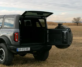 Ford Bronco 2024 mit Antriebssystem Allradantrieb, verfügbar in Tiflis.