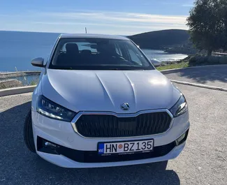 Mietwagen Skoda Fabia 2024 in Montenegro, mit Benzin-Kraftstoff und 115 PS ➤ Ab 25 EUR pro Tag.