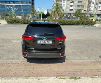 Toyota Highlander 2019 zur Miete verfügbar in Tiflis, mit Kilometerbegrenzung unbegrenzte.