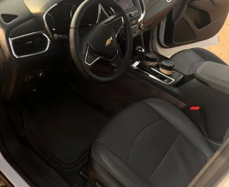 Vermietung Chevrolet Equinox. Komfort, Crossover Fahrzeug zur Miete in Georgien ✓ Kaution Keine Kaution ✓ Versicherungsoptionen KFZ-HV, TKV, Keine Kaution.