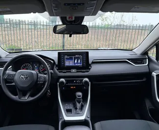 Mietwagen Toyota Rav4 2024 in Georgien, mit Benzin-Kraftstoff und 203 PS ➤ Ab 104 GEL pro Tag.