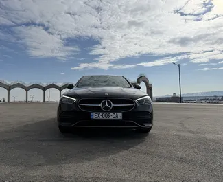 Frontansicht eines Mietwagens Mercedes-Benz C-Class in Tiflis, Georgien ✓ Auto Nr.15558. ✓ Automatisch TM ✓ 0 Bewertungen.