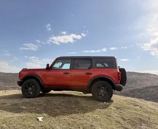 Vermietung Ford Bronco. Komfort, SUV Fahrzeug zur Miete in Georgien ✓ Kaution Einzahlung von 1000 GEL ✓ Versicherungsoptionen KFZ-HV, TKV, VKV Plus.