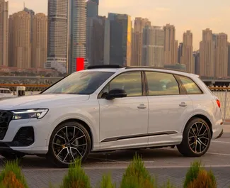Mietwagen Audi Q7 2024 in VAE, mit Benzin-Kraftstoff und 249 PS ➤ Ab 510 AED pro Tag.