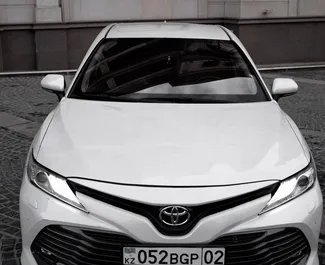 Vermietung Toyota Camry. Komfort, Premium Fahrzeug zur Miete in Kasachstan ✓ Kaution Keine Kaution ✓ Versicherungsoptionen KFZ-HV, Keine Kaution.