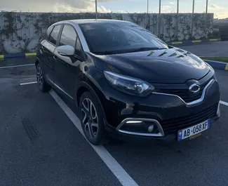 Frontansicht eines Mietwagens Renault Kaptur in Durres, Albanien ✓ Auto Nr.15422. ✓ Automatisch TM ✓ 0 Bewertungen.