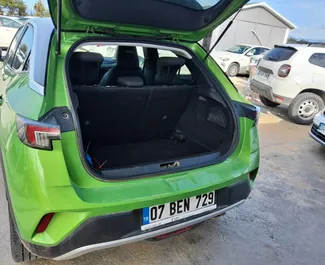 Vermietung Opel Mokka. Komfort, Crossover Fahrzeug zur Miete in der Türkei ✓ Kaution Einzahlung von 500 USD ✓ Versicherungsoptionen KFZ-HV, TKV, VKV Komplett, Diebstahlschutz.