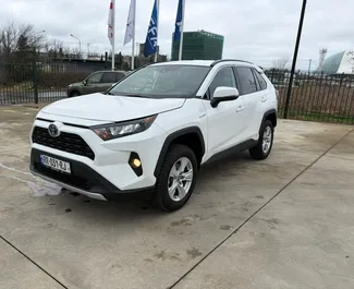Mietwagen Toyota Rav4 2023 in Georgien, mit Hybride-Kraftstoff und 219 PS ➤ Ab 119 GEL pro Tag.