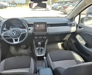 Renault Clio 5 2022 zur Miete verfügbar am Flughafen Antalya, mit Kilometerbegrenzung unbegrenzte.