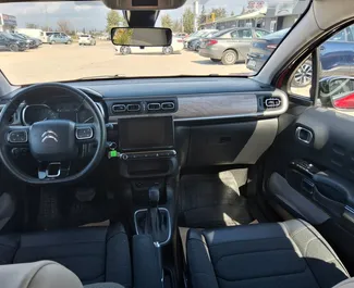 Citroen C3 2022 zur Miete verfügbar am Flughafen Antalya, mit Kilometerbegrenzung 250 km/Tag.