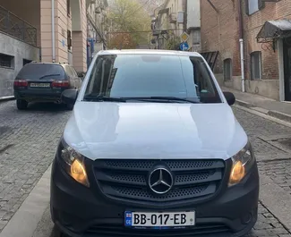 Autovermietung Mercedes-Benz Vito Nr.15557 Schaltgetriebe in Tiflis, ausgestattet mit einem 1,6L Motor ➤ Von Vakhtang in Georgien.