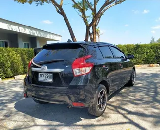 Autovermietung Toyota Yaris Nr.15376 Automatisch in Phuket, ausgestattet mit einem 1,2L Motor ➤ Von Artur in Thailand.