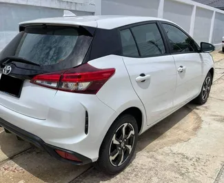 Mietwagen Toyota Yaris 2022 in Thailand, mit Benzin-Kraftstoff und 94 PS ➤ Ab 826 THB pro Tag.