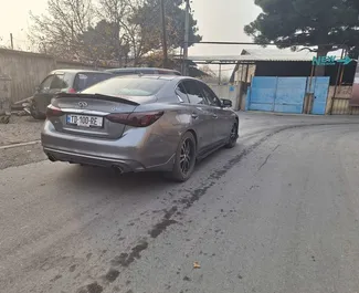 Benzin 3,0L Motor von Infiniti Q50 2018 zur Miete in Tiflis.