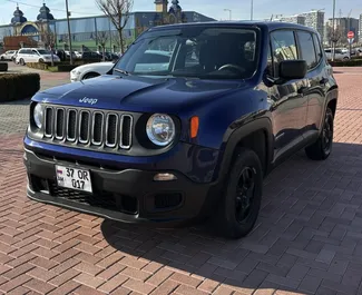 Frontansicht eines Mietwagens Jeep Renegade am Flughafen Eriwan, Armenien ✓ Auto Nr.15856. ✓ Automatisch TM ✓ 0 Bewertungen.