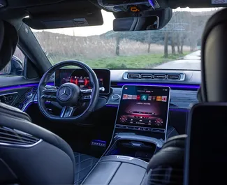 Hybride 4,0L Motor von Mercedes-Benz S500 2024 zur Miete in Becici.