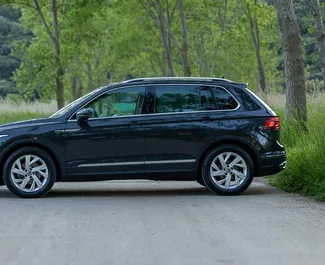 Mietwagen Volkswagen Tiguan 2023 in Montenegro, mit Diesel-Kraftstoff und 190 PS ➤ Ab 60 EUR pro Tag.